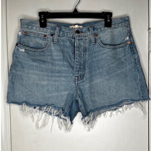 Madewell Curvy Relaxed Denim Shorts in Cedarcroft Wash Size 28 - Picture 4 of 7